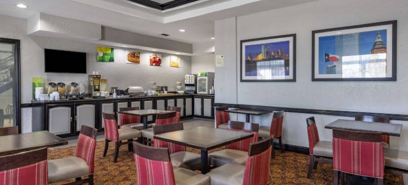 I-35东核桃山凯艺套房酒店(Quality Inn & Suites I-35 E-Walnut Hill)图片