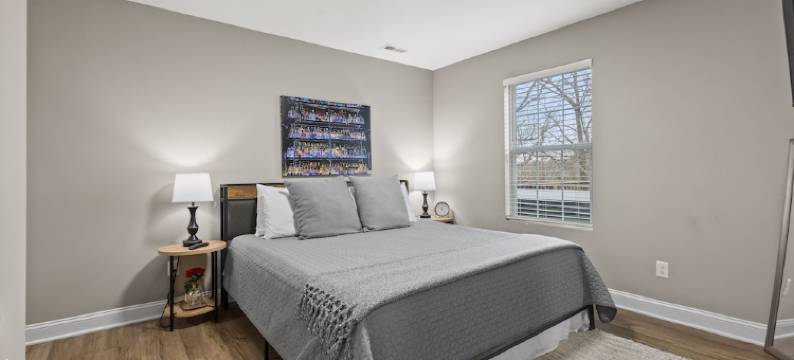 Bourbon Chaser- Horse Park 12min, Ark 30min, Hot Tub, 4 Bedrooms, Walk Downtown图片