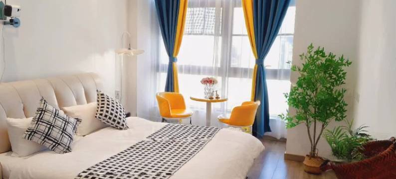 微澜·轻奢影院城市民宿(衢州高铁站万达广场店)图片