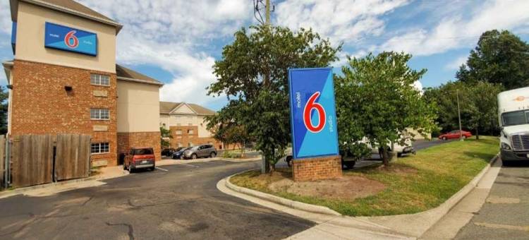 弗吉尼亚里奇蒙德 6 号汽车旅馆 - I-64 西(Motel 6 Richmond, VA - I-64 West)图片
