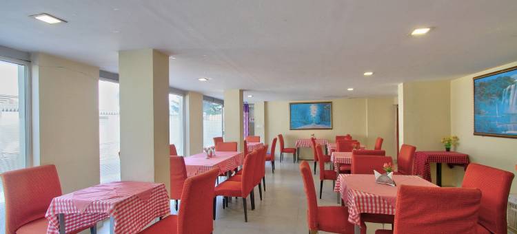 OYO 10950 山区宫殿酒店(Super Townhouse Hills Palace)图片