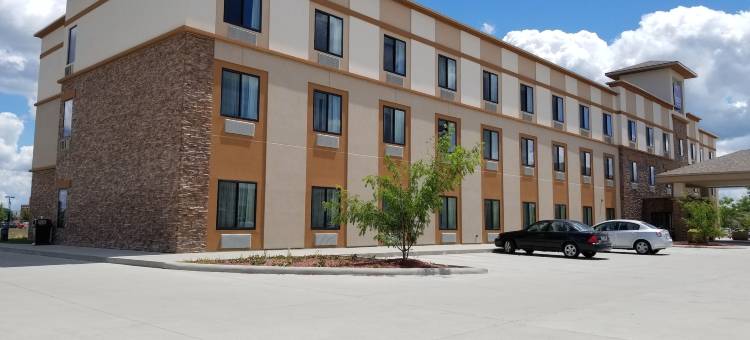 埃姆斯舒眠套房酒店-近ISU校园(Sleep Inn & Suites Ames Near Isu Campus)图片