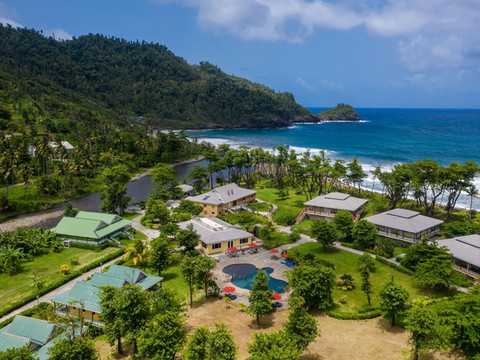 罗莎莉湾生态度假村及水疗中心