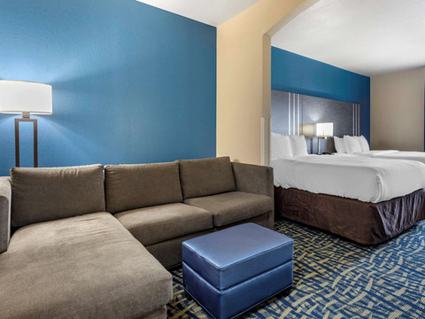 保罗斯瓦利西提莱克舒适套房酒店