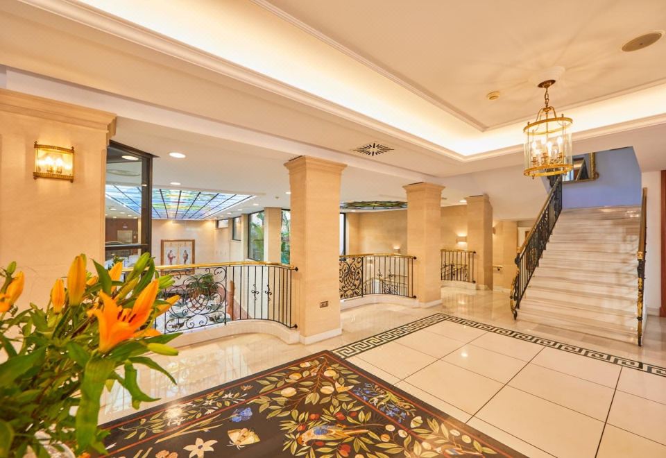 Bordoy Continental Palma Hotel Overview