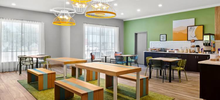 凯富旅馆及套房酒店(Spark by Hilton Selma)图片