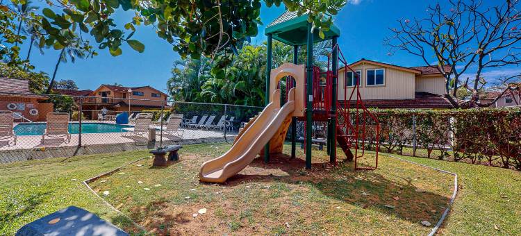 Beachside townhome with AC, 3 pools, & pickleball - walk to ocean & Front Street图片