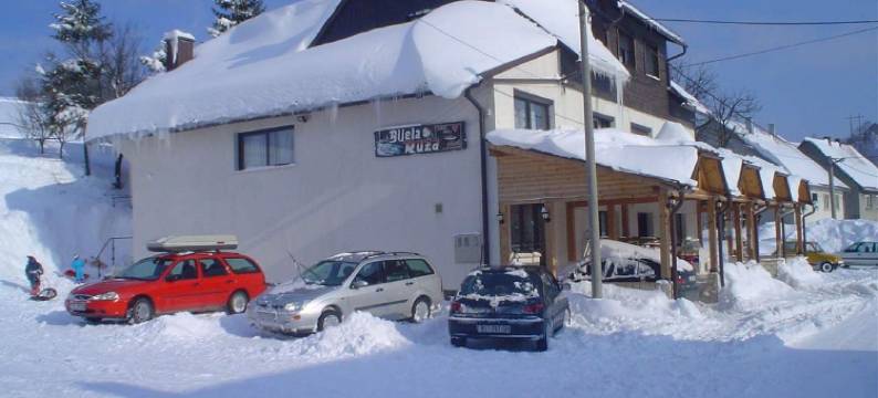 比耶拉鲁萨酒店(Pansion Bijela Ruža - a la Carte)图片