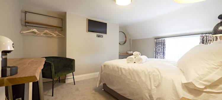 餐厅客房(Valentino s Restaurant with Rooms)图片