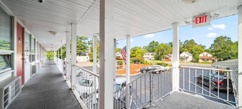 大迁移汽车旅馆(Grand Traverse Motel)图片