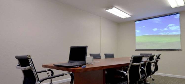 墨尔本机场郊区开放式客房酒店(Suburban Studios Melbourne Airport)图片