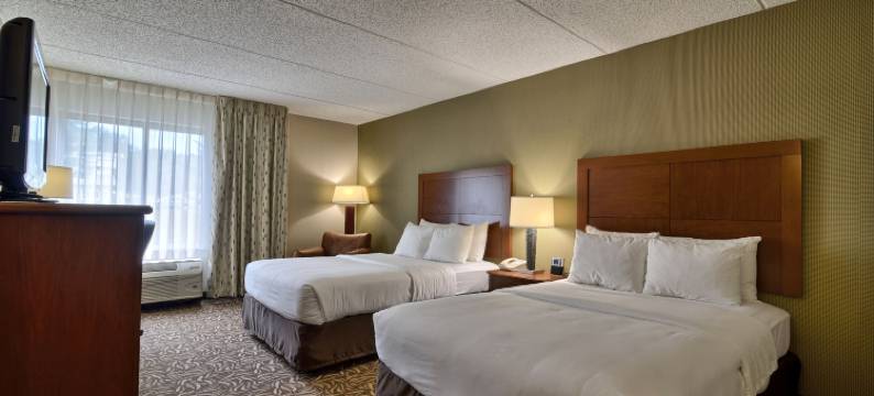 大学区凯隆套房酒店(Clarion Inn & Suites - University Area)图片