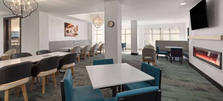 拉昆塔温德姆套房酒店 梅里迪恩(La Quinta Inn & Suites by Wyndham Meridian)图片
