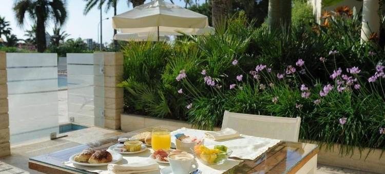 瓦伦蒂诺度假村(Valentino Resort)图片