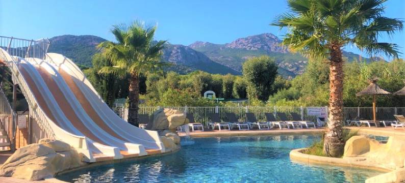 拉皮德露营酒店(Camping la Pinède)图片