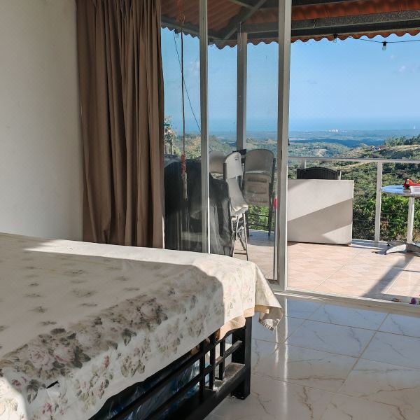 拉古纳贝拉小屋(Cabañas Laguna Bella)图片