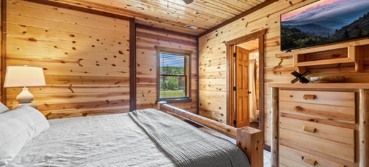 Sleeps ~22, Heated Indoor Pool, Hot Tub, Game Room, Outdoor Fireplace, Big Deck图片
