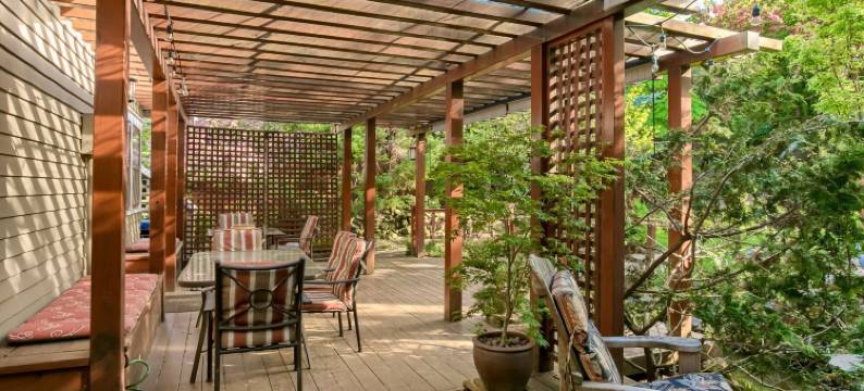 金铃花的美人酒店(A Cowslip's Belle Inn)图片