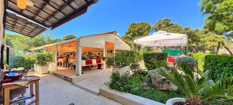 特罗吉尔酒店(Hotel Trogir)图片