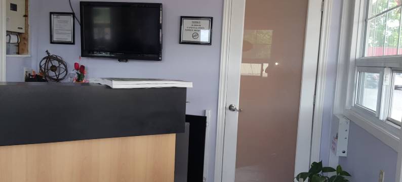 尼亚加拉汽车旅馆(Niagara Inn & Suites)图片