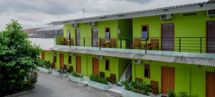 红门酒店@帕兰崔提斯加兰(RedDoorz @ Jalan Parangtritis)图片