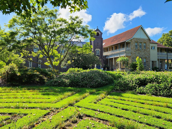 玛丽·麦基洛普中心 中海岸