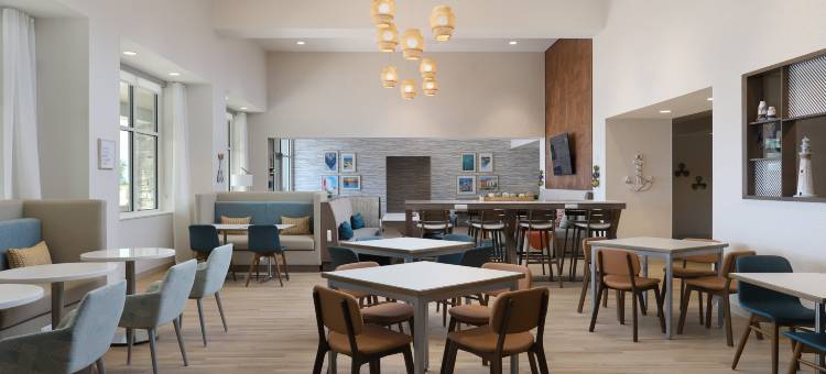 欢朋旅馆&套房马尼斯蒂海滨(Hampton Inn & Suites Manistee Waterfront)图片