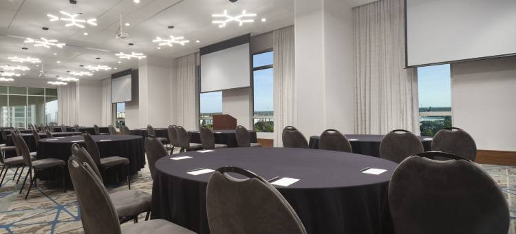 萨拉索塔希尔顿安泊酒店(Embassy Suites by Hilton Sarasota)图片