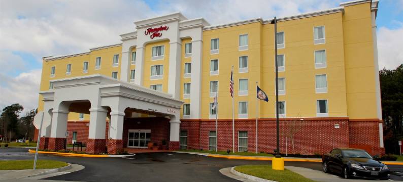 欢朋萨福克酒店(Hampton Inn Suffolk)图片