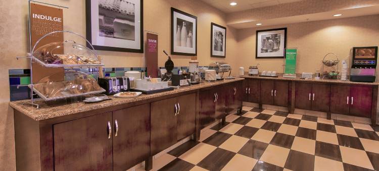 里奇克雷斯特欢朋酒店及套房(Hampton Inn & Suites Ridgecrest)图片