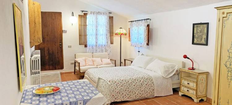 S.M.IL CASTRO a special place at the foot of the castle of Monteriggioni图片