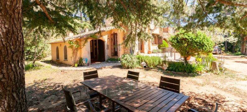 Villa in Spain near Costa Brava图片