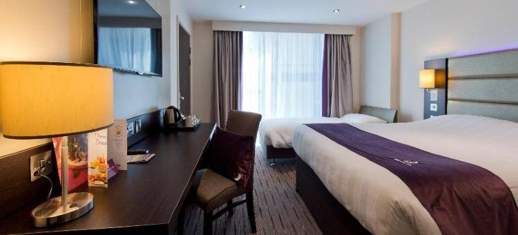 伯恩茅斯东崖普瑞米尔酒店(Premier Inn Bournemouth East Cliff)图片