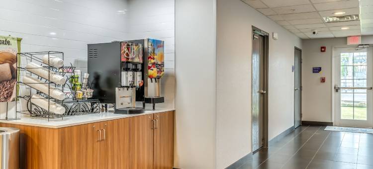 蒙哥马利温德姆麦客达套房酒店(Microtel Inn & Suites by Wyndham Montgomery)图片