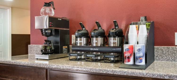 红屋顶酒店北达拉斯-中央公园(Red Roof Inn North Dallas - Park Central)图片