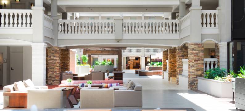 科罗拉多斯普林斯希尔顿安泊酒店(Embassy Suites by Hilton Colorado Springs)图片