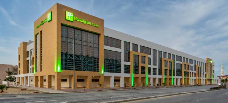朱拜尔套房假日酒店(Holiday Inn & Suites AL JUBAIL by IHG)图片