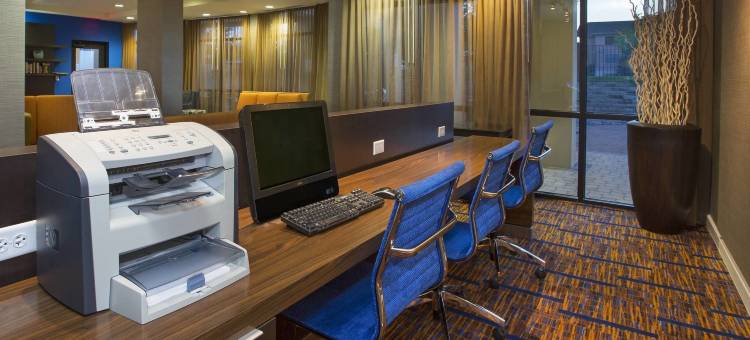 奥斯汀机场万怡酒店(Courtyard Austin Airport)图片