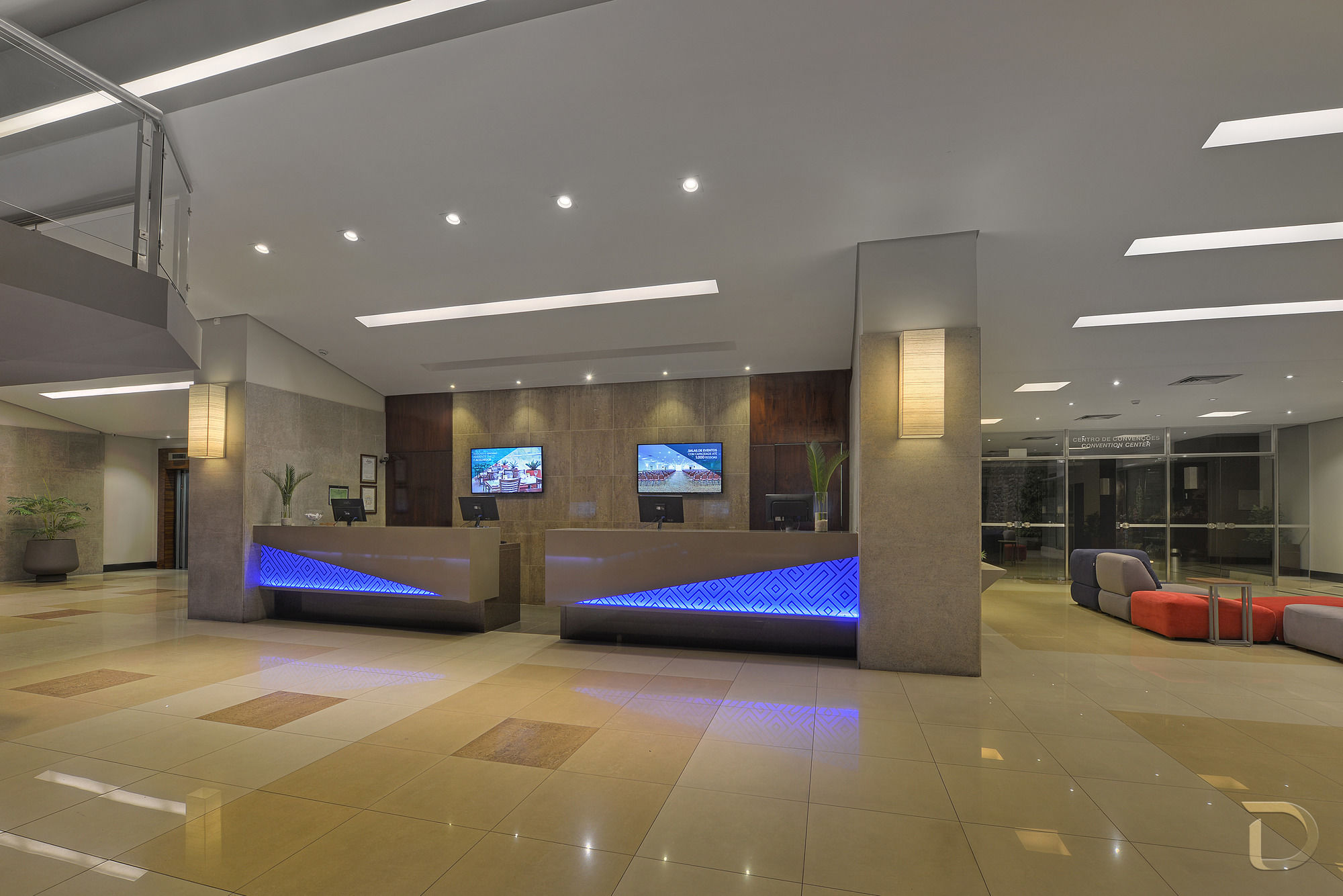 Hotel Deville Prime CuiabáOver view