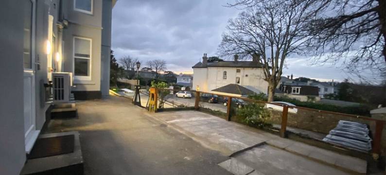 山顶天堂(Hilltop Haven)图片