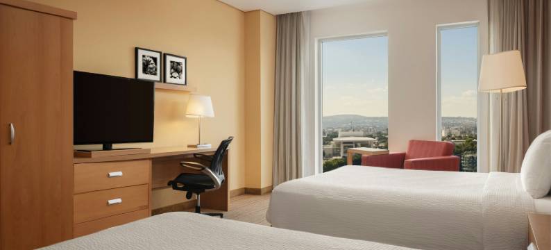 莱昂波利弗拉姆万怡酒店(Courtyard Leon at the Poliforum)图片