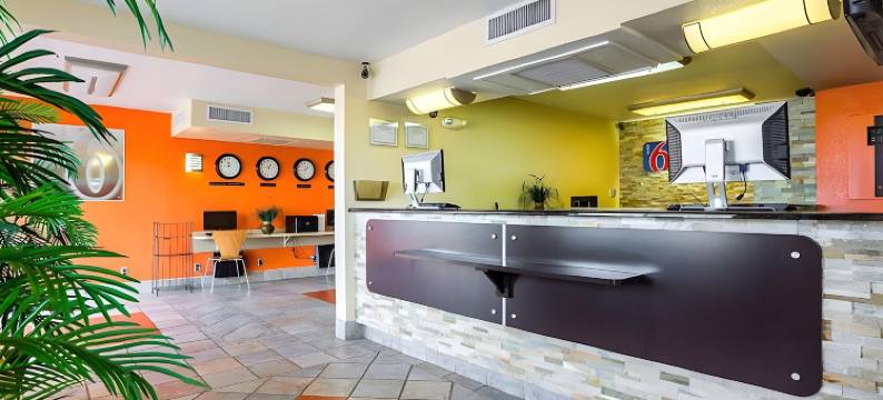 霍尔布鲁克6号汽车旅馆(Motel 6 Holbrook, AZ)图片