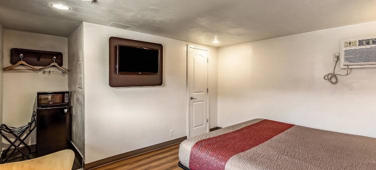 伊丽莎白6号汽车旅馆-纽瓦克自由国际机场(Motel 6 Elizabeth, NJ - Newark Liberty Intl Airport)图片