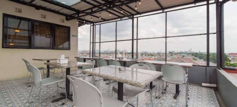 哈利姆珀达纳库苏马城市景观酒店(Urbanview Hotel Cantee Halim Perdanakusuma by RedDoorz)图片
