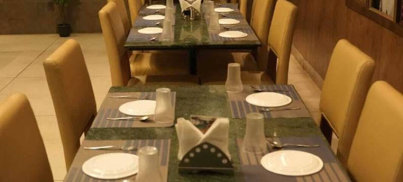 贾姆坎迪格兰德酒店(Hotel Grand Inn Jamkhandi)图片