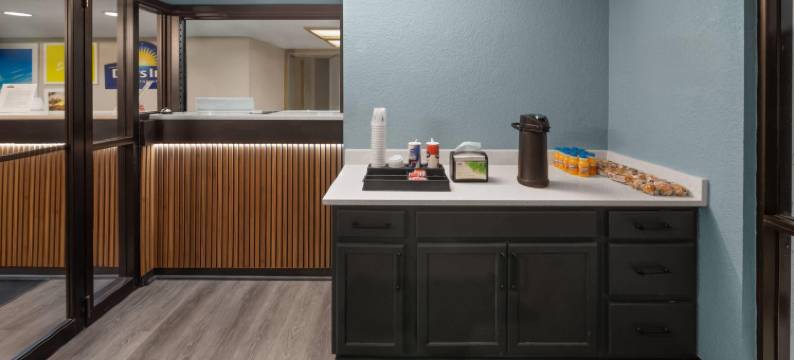 Days Inn by Wyndham Kansas City Northeast(Days Inn by Wyndham Kansas City Northeast)图片