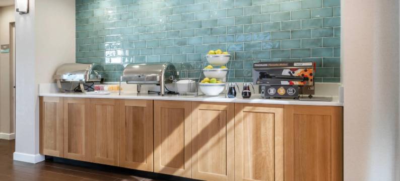 海浪与沙滩费南迪纳海滩(阿米莉亚岛)阿桑德连锁酒店系列(Surf and Sand Fernandina Beach at Amelia Island, Ascend Hotel Collection)图片