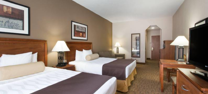 皮尔斯堡95号公路温德姆戴斯套房酒店(Days Inn & Suites by Wyndham Fort Pierce I-95)图片