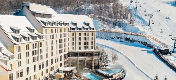 费尔蒙特特雷布兰特酒店(Fairmont Tremblant)图片