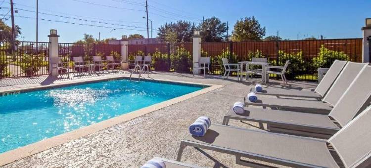 休斯顿 I-45 北 - IAH 舒适套房酒店(Comfort Inn & Suites Houston I-45 North - IAH)图片